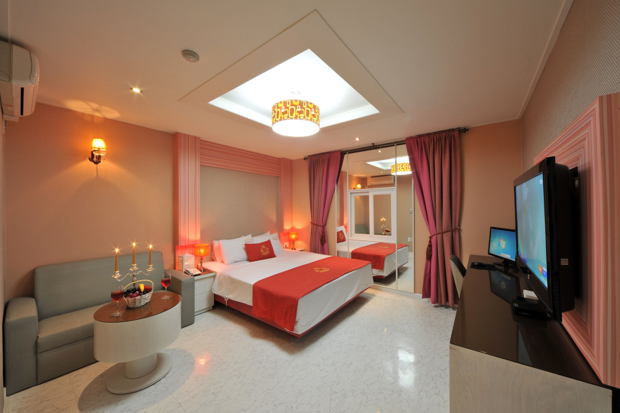 S Hotel Gwangju Metropolitan City Екстер'єр фото